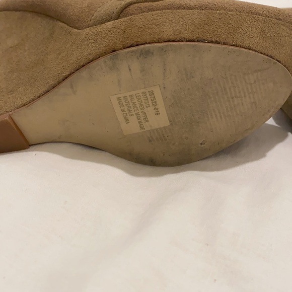Brown/tan suede wedges - Picture 8 of 9